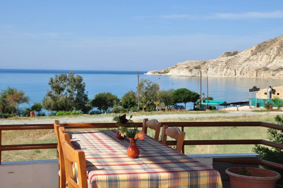 Yialos Apartments Pissouri Exteriör bild
